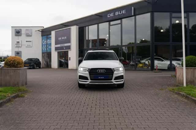 Audi Q3 (2018) thumbnail 4