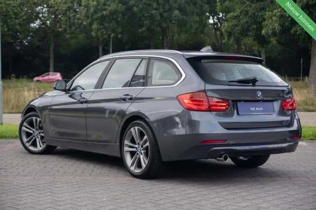 BMW 3-Serie (2015) thumbnail 3