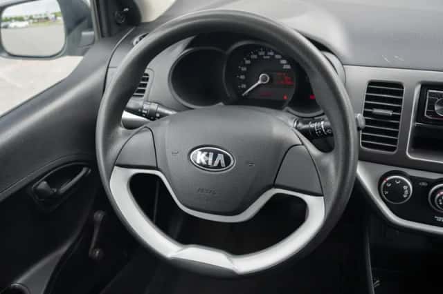 Kia Picanto (2013) thumbnail 6