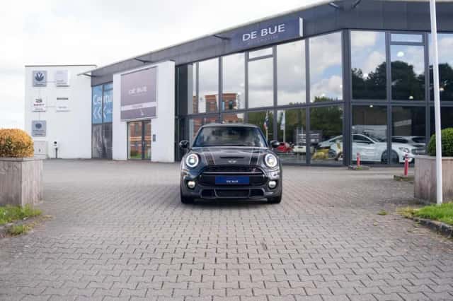 MINI Cooper S (2019) thumbnail 5