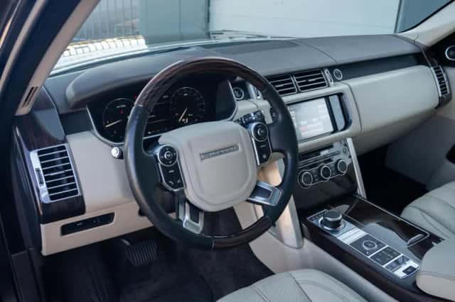 Land Rover Range Rover (2014) thumbnail 4