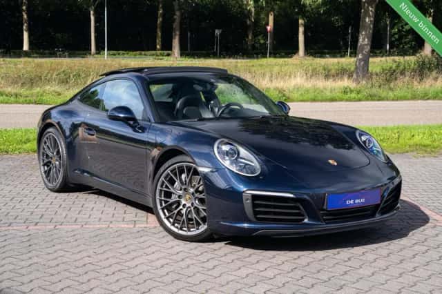 Porsche 911 (2016) thumbnail 3