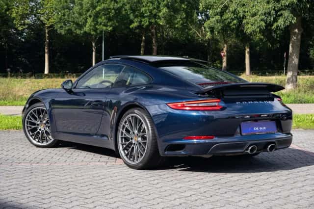 Porsche 911 (2016) thumbnail 4