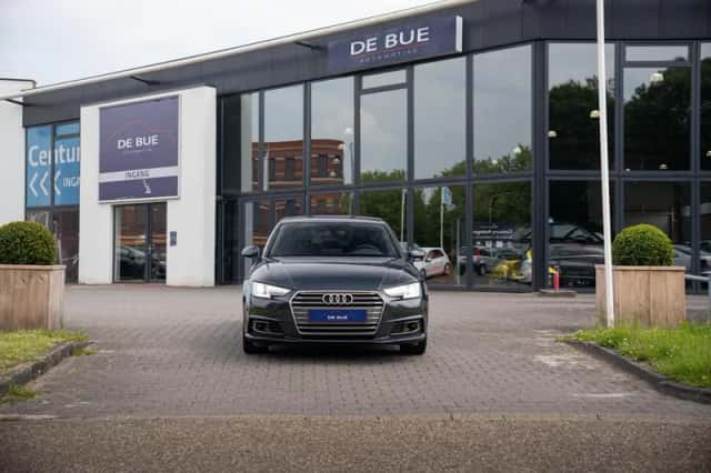 Audi A4 (2017) thumbnail 4