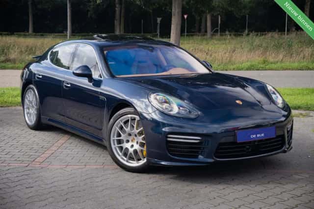 Porsche Panamera (2015) thumbnail 2