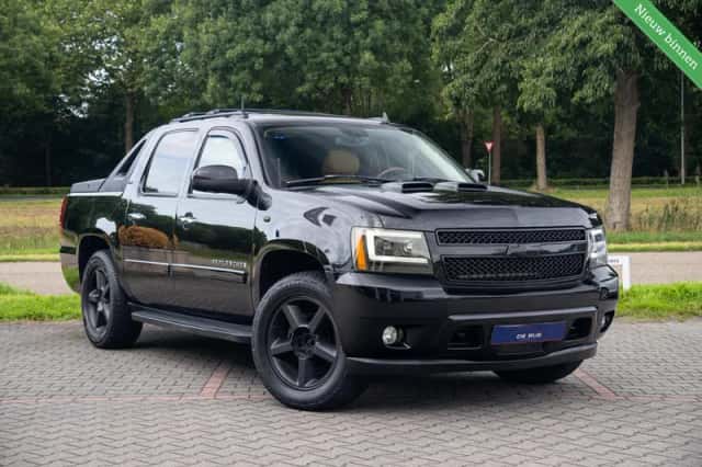 Chevrolet Avalanche (2008) thumbnail 2