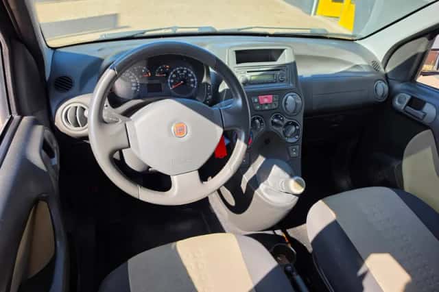 Fiat Panda (2009) thumbnail 5