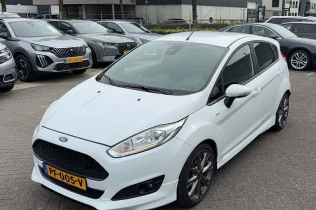 Ford Fiesta (2017) thumbnail 1