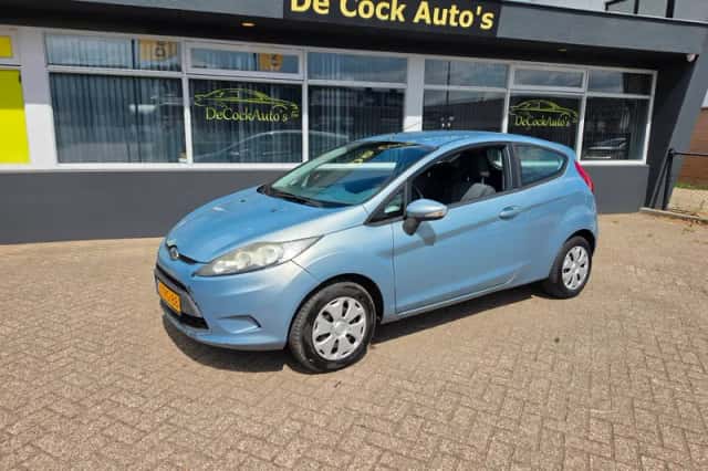 Ford Fiesta (2009) thumbnail 2