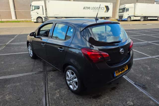 Opel Corsa (2015) thumbnail 4