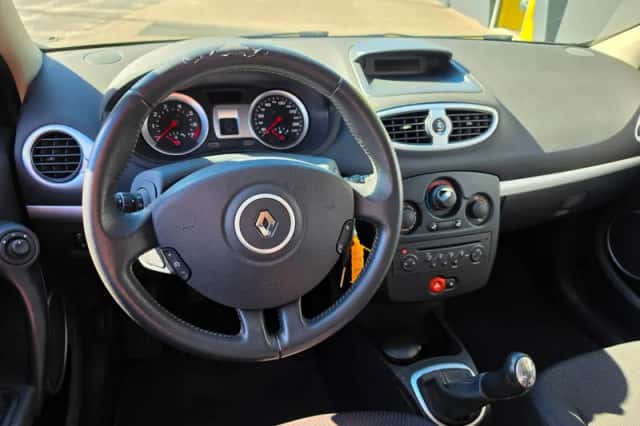Renault Clio (2008) thumbnail 5