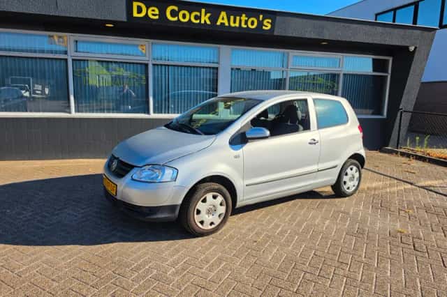 Volkswagen Fox (2007) thumbnail 2