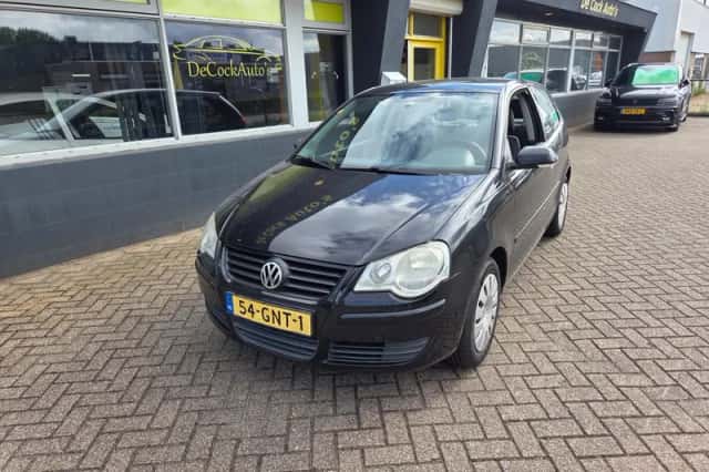 Volkswagen Polo (2008) thumbnail 1