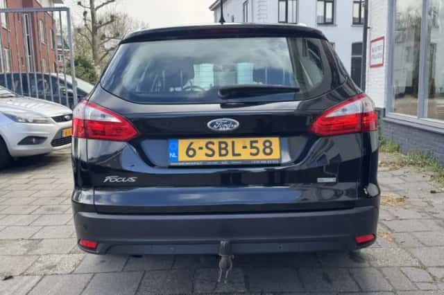Ford Focus (2013) thumbnail 5