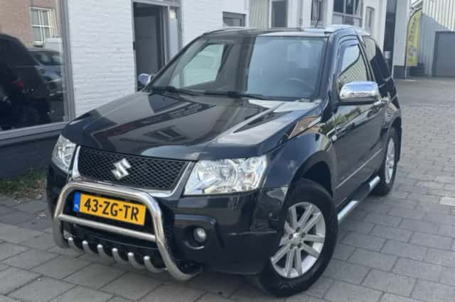 Suzuki Grand Vitara (2008) thumbnail 1