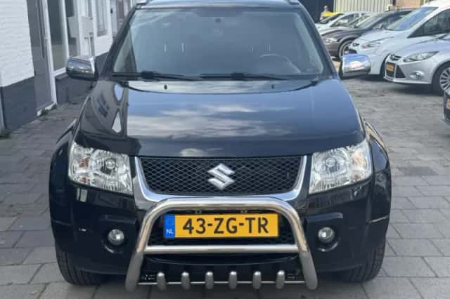 Suzuki Grand Vitara (2008) thumbnail 2