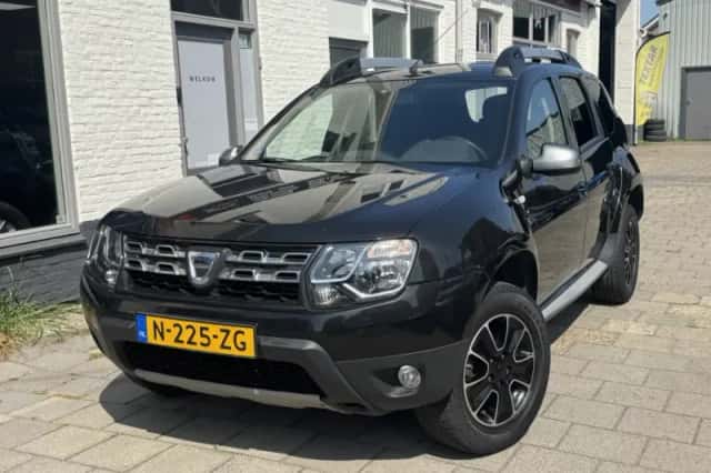 Dacia Duster (2017) thumbnail 1