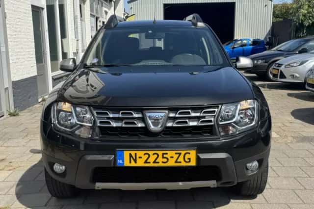 Dacia Duster (2017) thumbnail 2