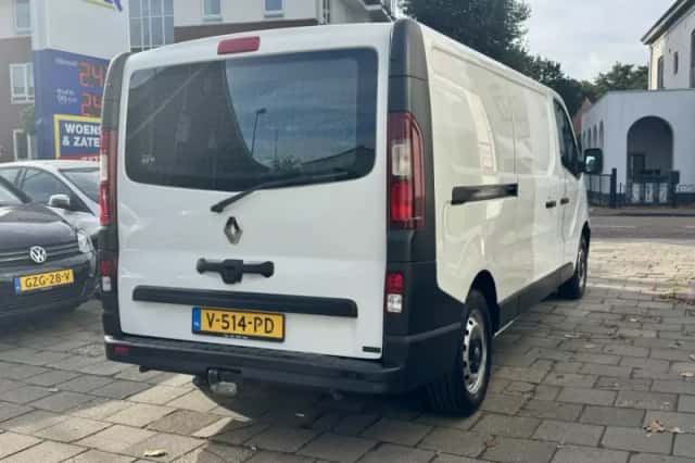 Renault Trafic (2018) thumbnail 4