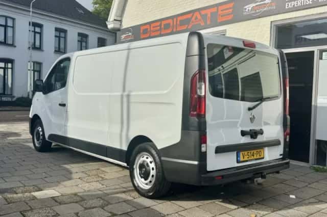 Renault Trafic (2018) thumbnail 6