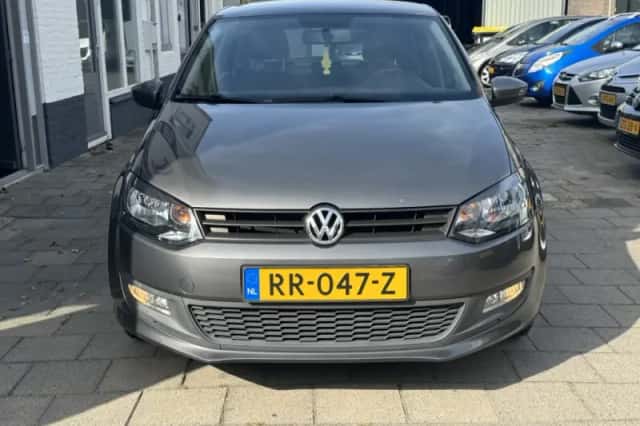 Volkswagen Polo (2013) thumbnail 2