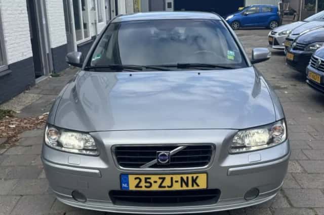 Volvo S60 (2008) thumbnail 2
