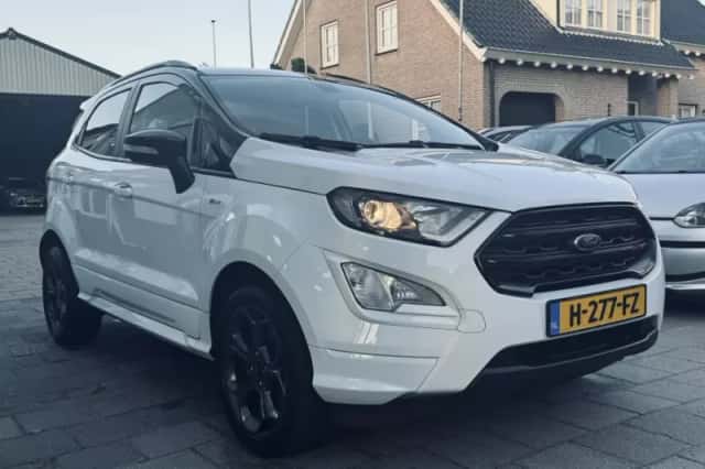 Ford EcoSport (2019) thumbnail 3