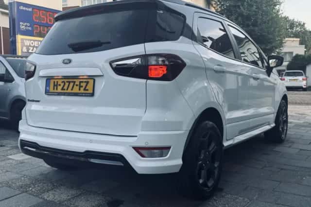 Ford EcoSport (2019) thumbnail 4