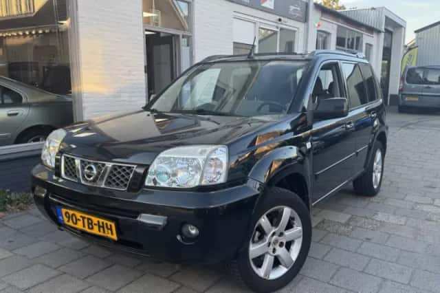 Nissan X-Trail (2006) thumbnail 1