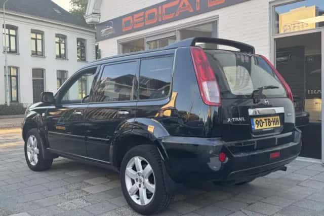 Nissan X-Trail (2006) thumbnail 6