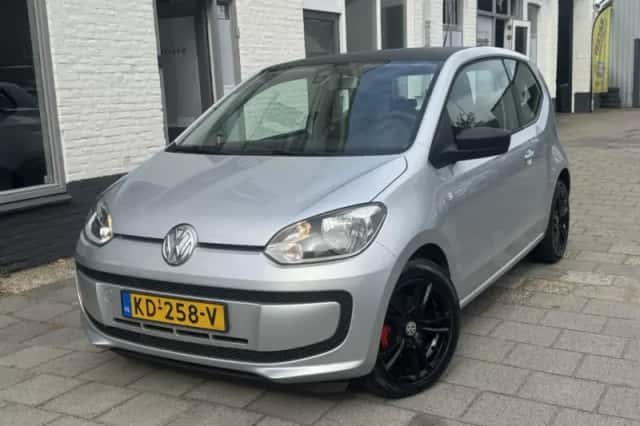 Volkswagen Up! (2012) thumbnail 1