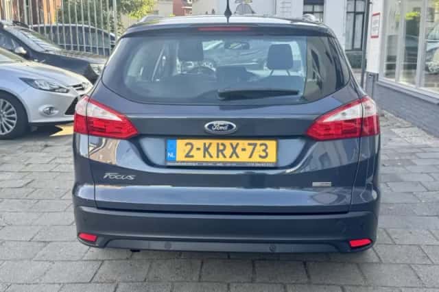 Ford Focus (2013) thumbnail 5