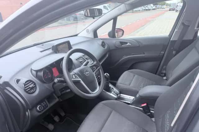 Opel Meriva (2011) thumbnail 5