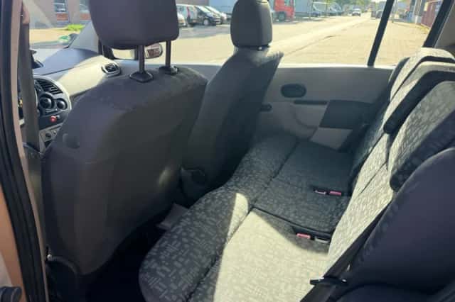 Renault Modus (2005) thumbnail 3