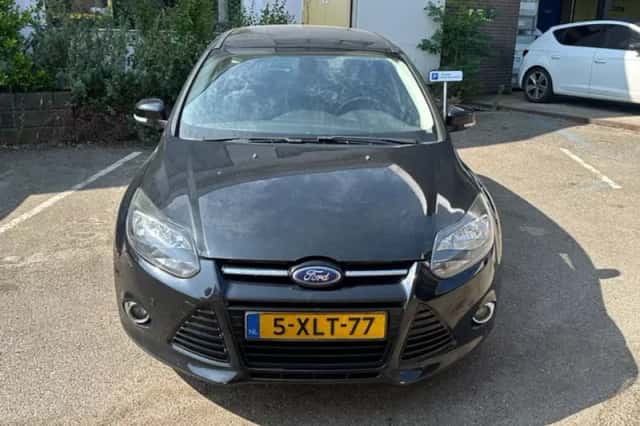 Ford Focus (2014) thumbnail 2