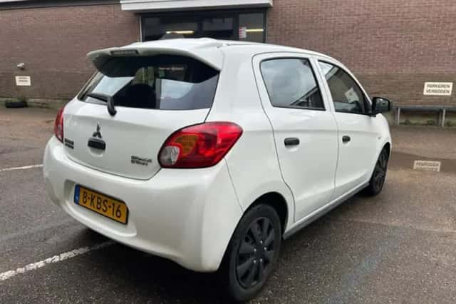 Mitsubishi Space Star (2013) thumbnail 5