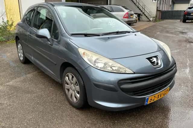 Peugeot 207 (2007) thumbnail 3
