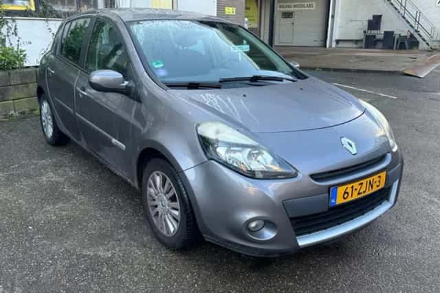 Renault Clio (2013) thumbnail 3