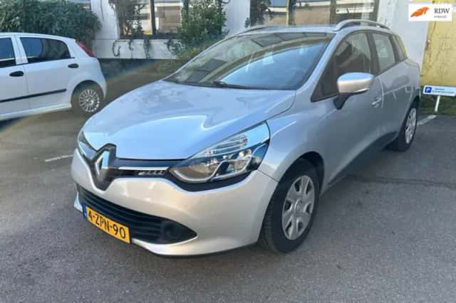 Renault Clio (2015) thumbnail 1
