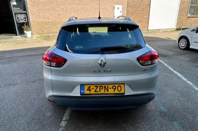 Renault Clio (2015) thumbnail 6