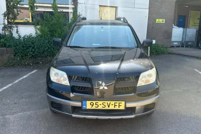 Mitsubishi Outlander (2006) thumbnail 2