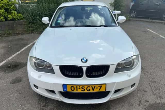 BMW 1-Serie (2011) thumbnail 2