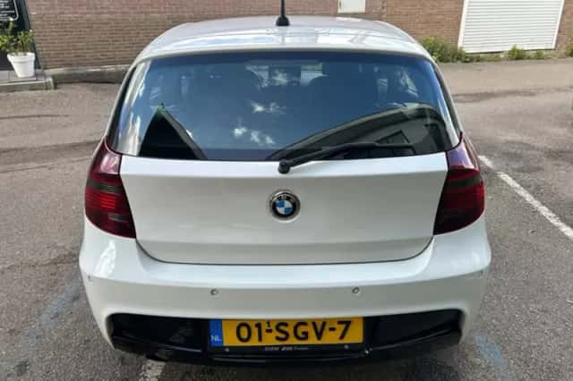 BMW 1-Serie (2011) thumbnail 6