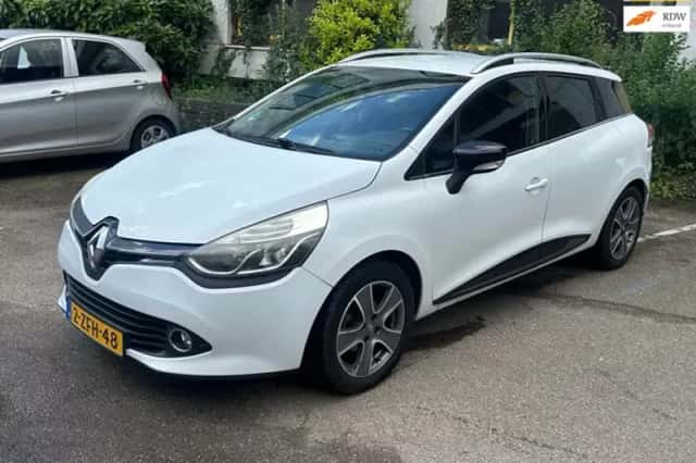 Renault Clio (2015) thumbnail 1
