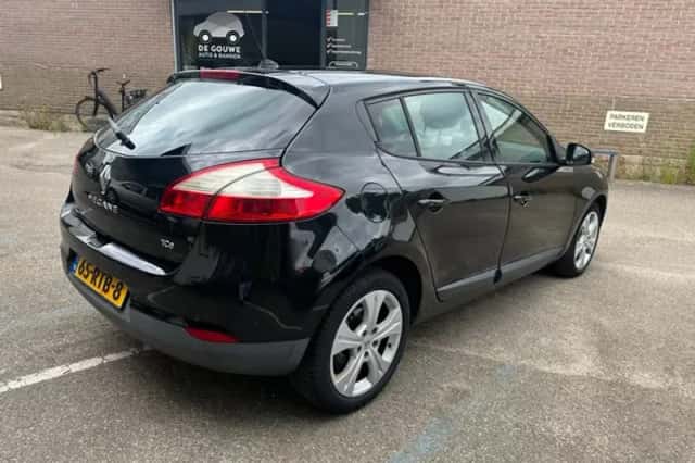 Renault Mégane (2011) thumbnail 5