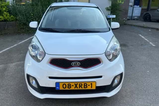 Kia Picanto (2012) thumbnail 2