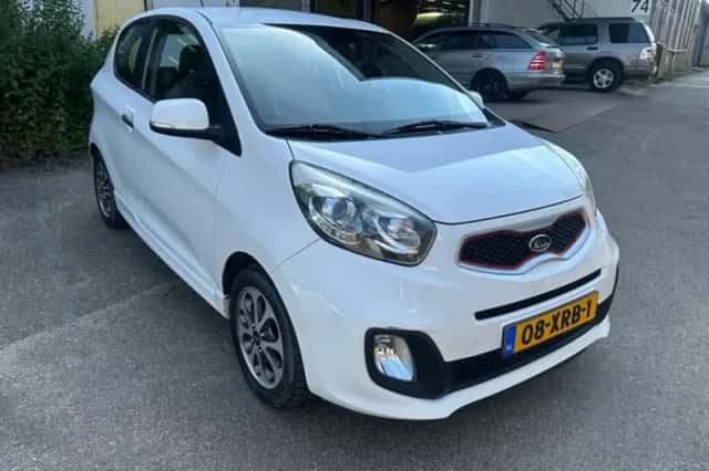 Kia Picanto (2012) thumbnail 3