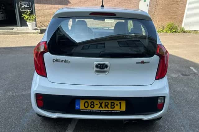 Kia Picanto (2012) thumbnail 6