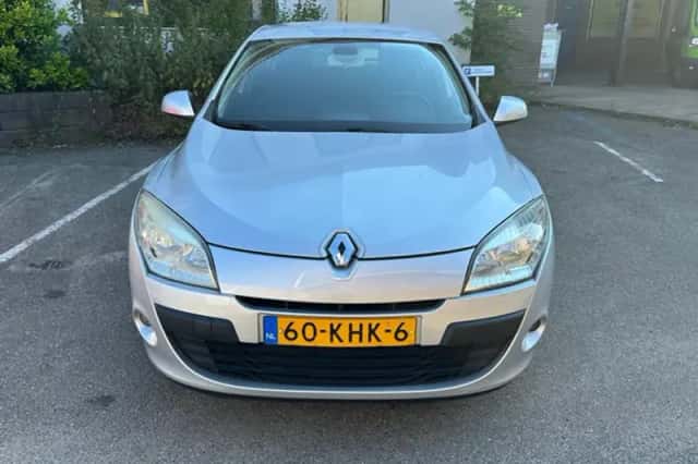 Renault Mégane (2009) thumbnail 2