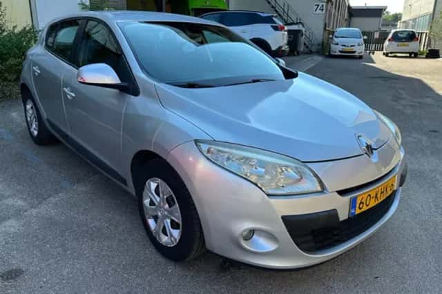 Renault Mégane (2009) thumbnail 3